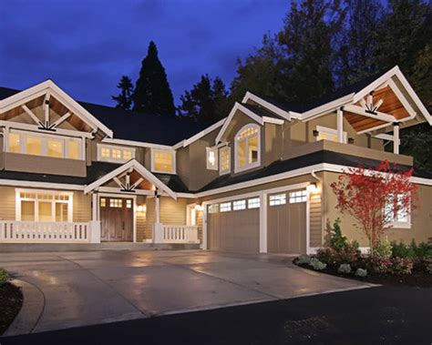 Quite the cookie cutter ranch. L Shaped Garage | Houzz