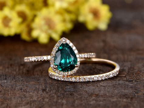 Https://tommynaija.com/wedding/emerald Teardrop Wedding Ring