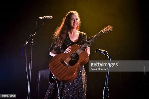 Lisa Hannigan Photos Photos And Premium High Res Pictures Getty Images