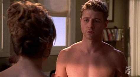 Ben Ben Mckenzie Photo Fanpop