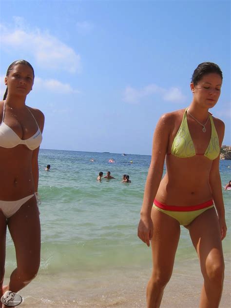 Fotos De Chicas Mujeres En Microbikinis Culos En Bikini Mojado
