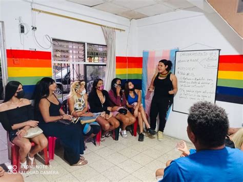 taller de empoderamiento y liderazgo de mujeres trans trabajadoras sexuales en guayaquil