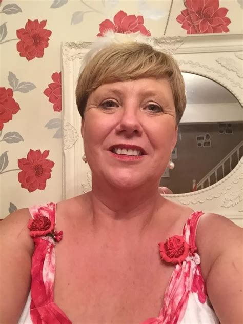 Gregarious Gina Is 54 Older Women For Sex In London Sex With Older Women In London Contact