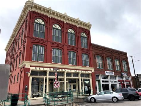 Things To Do In And Near Downtown Waxahachie Texas A First Timers