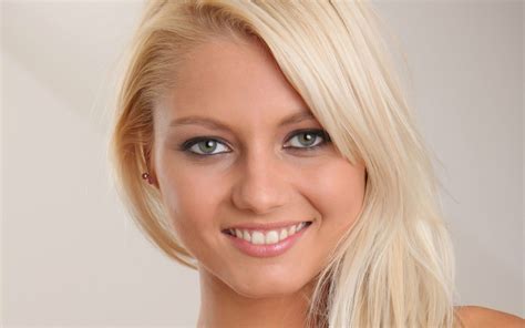 wallpaper face women model blonde long hair pornstar green eyes smiling mouth nose