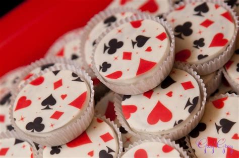 The aim of the game is to guess correctly which character is the murderer, and to have as much fun as possible doing it! 40th Las Vegas Casino Birthday Party - Birthday Party ...