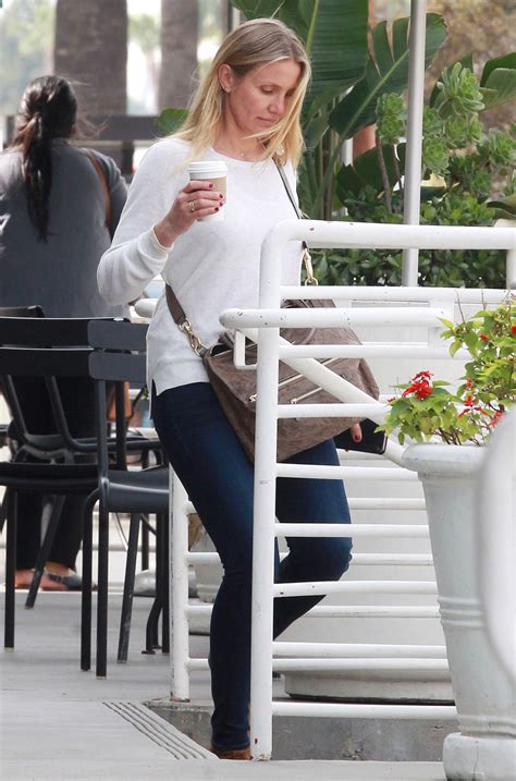 4,746,936 likes · 1,556 talking about this. CAMERON DIAZ Out for Coffee at Starbucks in Studio City 03/21/2016 - HawtCelebs