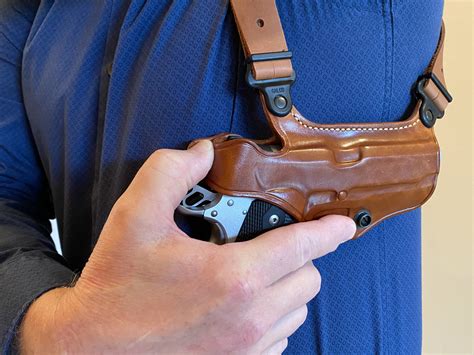 Gear Review Galco Gunleather Miami Classic Ii Shoulder System The Truth About Guns