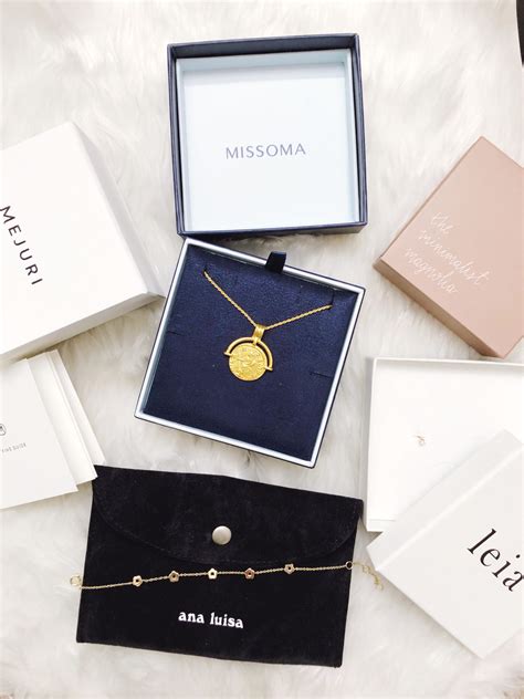 The Best Minimalist Jewelry Brands To Shop For Every Budget The