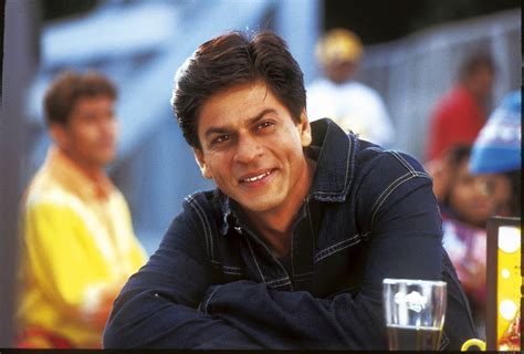 Shah Rukh Khan In Main Hoon Na Main Hoon Na Sushmita Sen Sr K Lovely Smile Attractive Guys