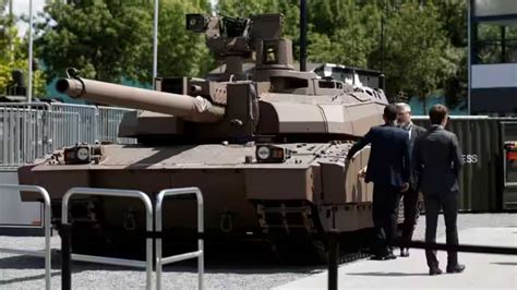 Poland Officially Requests Germany To Send Its Leopard 2 Tanks To