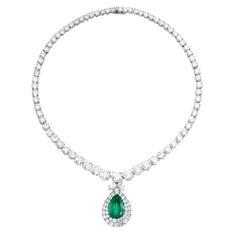 Natural Green Emerald And Diamond Necklace For Sale At 1stdibs Green