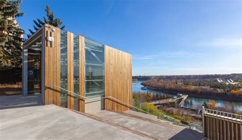 The Edmonton Funicular Connects The City To Its Back Yard