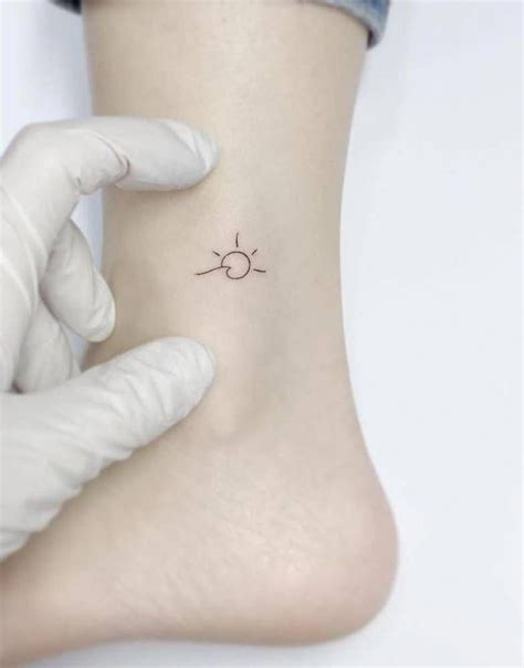 tattoos minimalistas minimalisttattoos simplistic tattoos simple tattoos minimalist tattoo