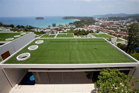 It serves as a secret hideaway from the city's busy life. 3 Great Landscaping Design Ideas Using Artificial Grass