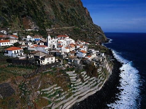 Yes, we definitely have accommodations for groups in jardim do mar. Jardim do Mar - Isla de Madeira - Playas - Visita Madeira