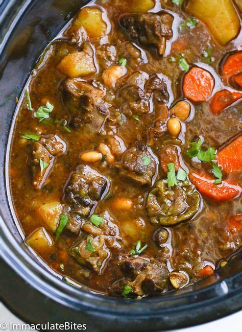 Crock Pot Oxtail Stew Oxtail Crock Thespruceeats Buey Guiso Rabo