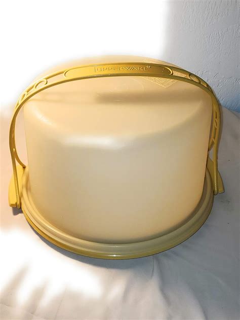 Vintage Tupperware 12 Round Large Harvest Gold Cake Carrier Taker