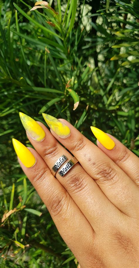 10 Inspirational Yellow Short Nail Designs To Brighten Up Your Summer Style