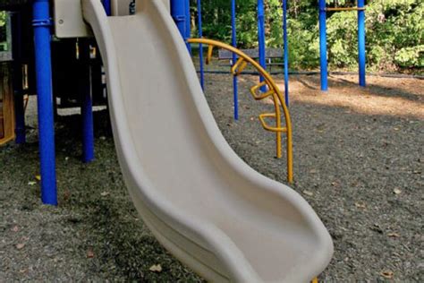 Short Curved Slide For Playgrounds Deck To Ground Ltc