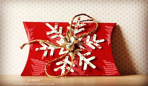 Christmas Pillow Box By Rambling Boots Cards And Paper Crafts At