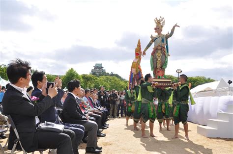 ขนโอทอปโชว์ต่างประเทศในงานเทศกาลไทย