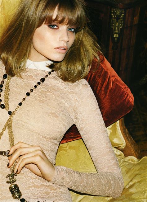 You Cant Go Wrong With Chanel Abbey Lee Kershaw Model Vogue Japan