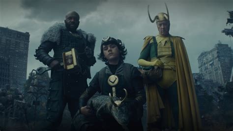 El cuarto episodio de Loki contiene una escena post créditos que abre
