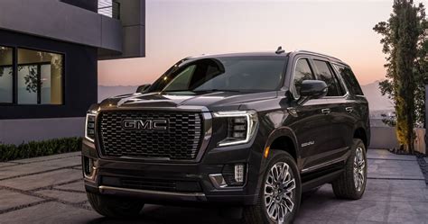 How The GMC Yukon Denali Ultimate Looks To Take On The Lincoln Navigator