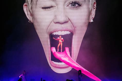 Construction Worker Suing For Injuries Caused By Miley Cyrus Giant