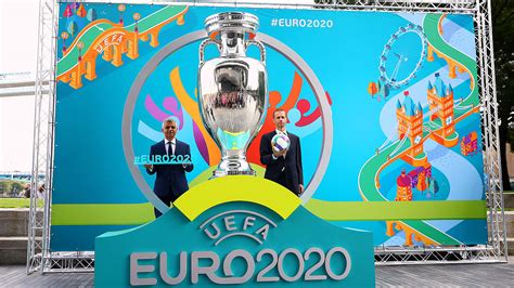 Die em 2021 (euro 2020) ist ein europäisches fußballturnier, das alle vier jahre ausgetragen wird. UEFA präsentiert Logo der EURO 2020 :: DFB - Deutscher ...
