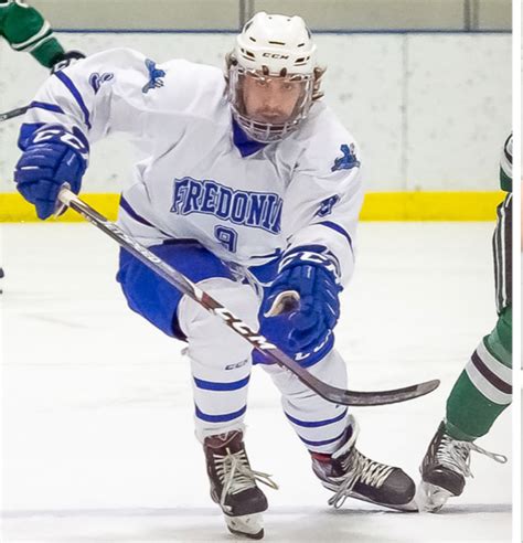 Suny Fredonia Hockey Player Dies In Ski Accident News Sports Jobs