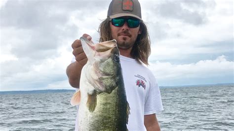Caney Lake Bass Offer Anglers Two Choices Louisiana