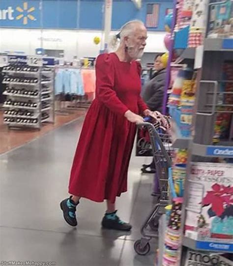 The 68 Funniest People Of Walmart Pictures Of All Time