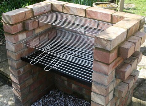 Gas grill heads for the top of the line stainless steel grills are only a little less expensive than the full units, meaning $4,000 isn't an unusual price. Brick DIY BBQ kit + Warming Grill - SS104C-RB | Brick bbq ...