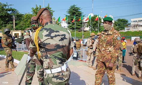 60ème Anniversaire De Lindépendance Du Mali Un Défilé Militaire
