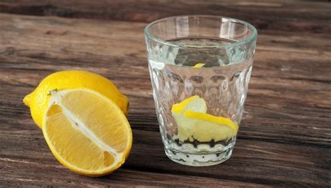 Dikatakan khasiat air rebusan jagung boleh merawat diabetis, darah tinggi dan batu karang. Ini Khasiat Air Lemon untuk Sakit Maag | Palapa News