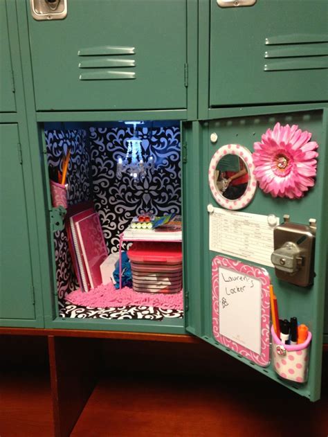 This new private space will be theirs and theirs alone! My Lauren's 5th grade locker decorations!!! | School ...