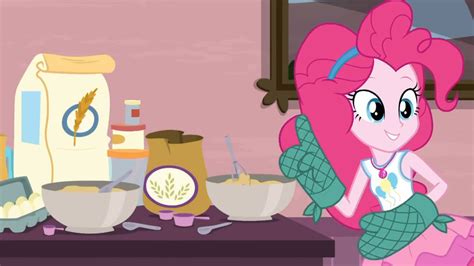 Cooking Equestria Girls Flour Pinkie Pie Pinkie Sitting Safe Screencap Solo