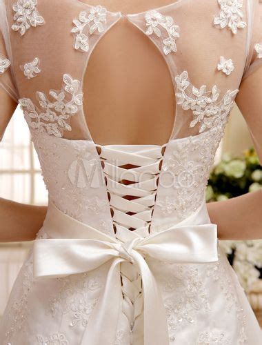 Short Wedding Dresses Ivory Lace Applique Vintage Bridal Dress Illusion