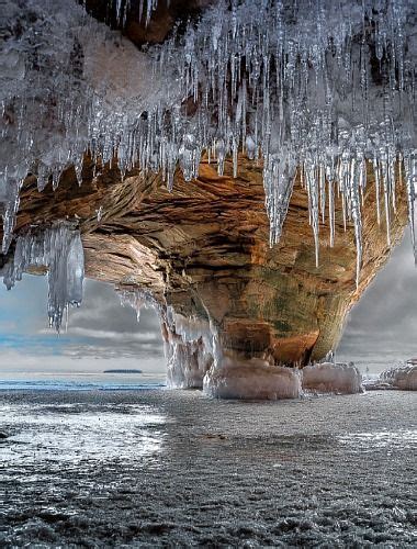 Ice Caves In Wisconsin Theres Over Two Miles Of Caves Frozen Ice