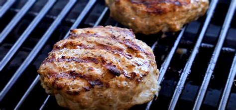 How To Keep Turkey Burgers From Falling Apart Solved 2023