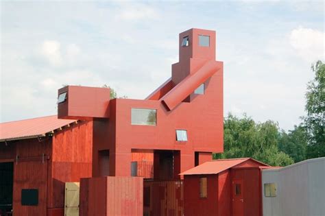 Building That Looks Like Couple Having Sex Is Slammed As Architecture