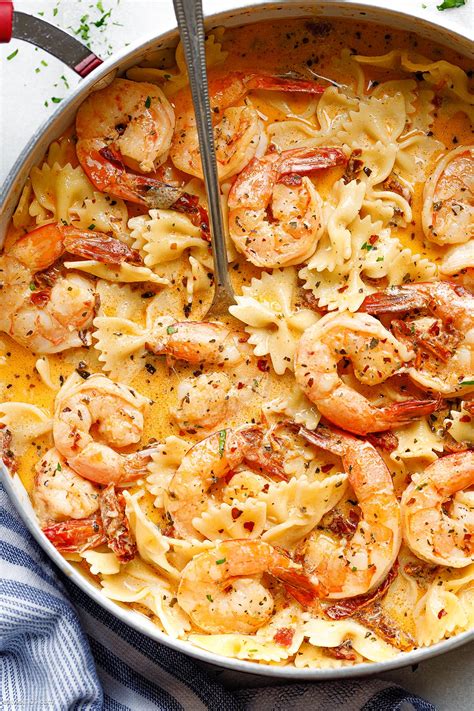 Creamy Shrimp Pasta Recipe How To Cook Shrimp And Pasta — Eatwell101