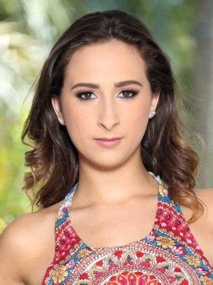 Ashley Adams Height Weight Size Body Measurements Biography Wiki Age