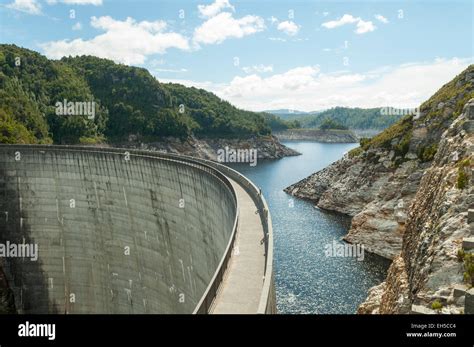 Gordon River Dam Hi Res Stock Photography And Images Alamy
