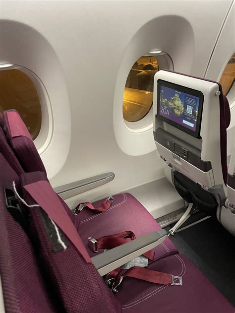 Flight Review Qatar Airways Economy Class Part 2 A350 1000 — Allplane