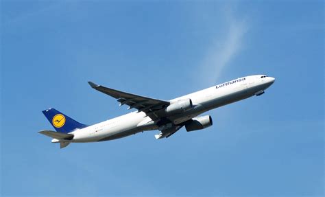 Lufthansa adds fifth flight to Accra-Frankfurt route - Business World Ghana