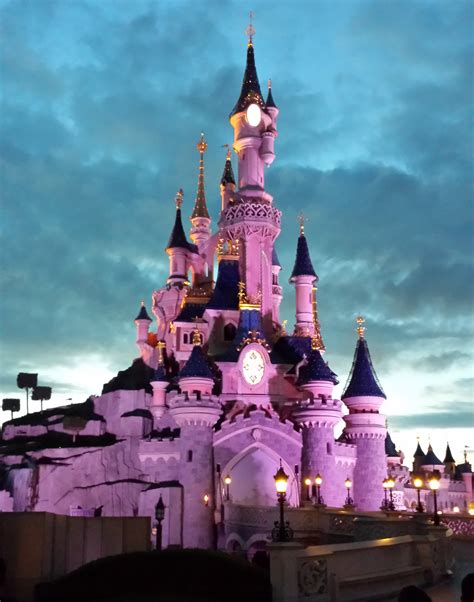 Disneyland parijs, ook wel als eurodisney bekend, bestaat uit twee parken: Vakantietip voor mensen met voedselallergie: Disneyland ...