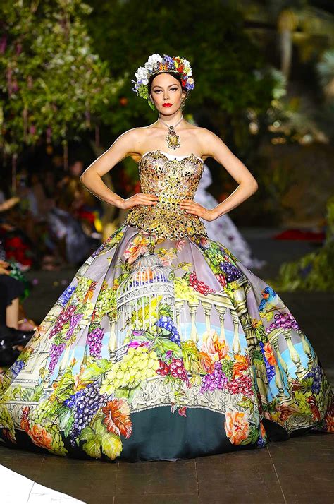 Dolce Gabbanas Midsummer Nights Dream Alta Moda Autumn Winter